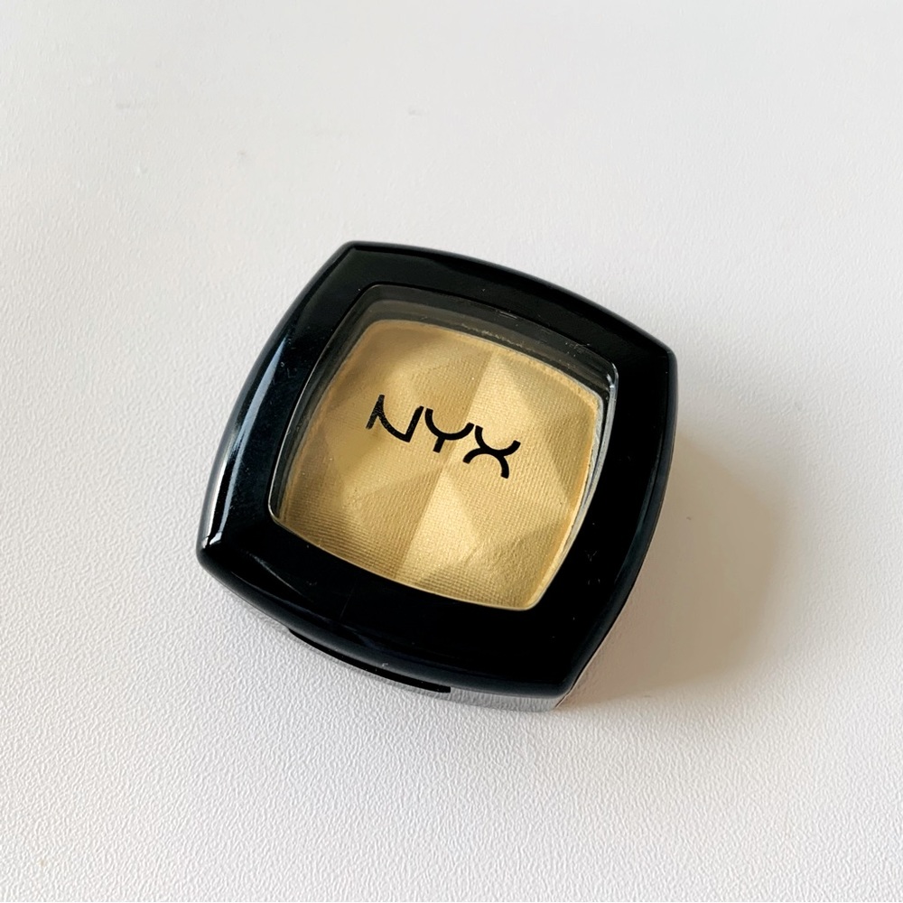 NYX eyeshadow